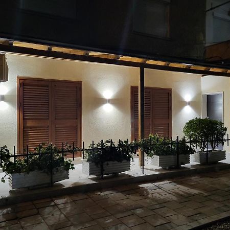 Pietro Guesthouse 2 Тирана Екстериор снимка